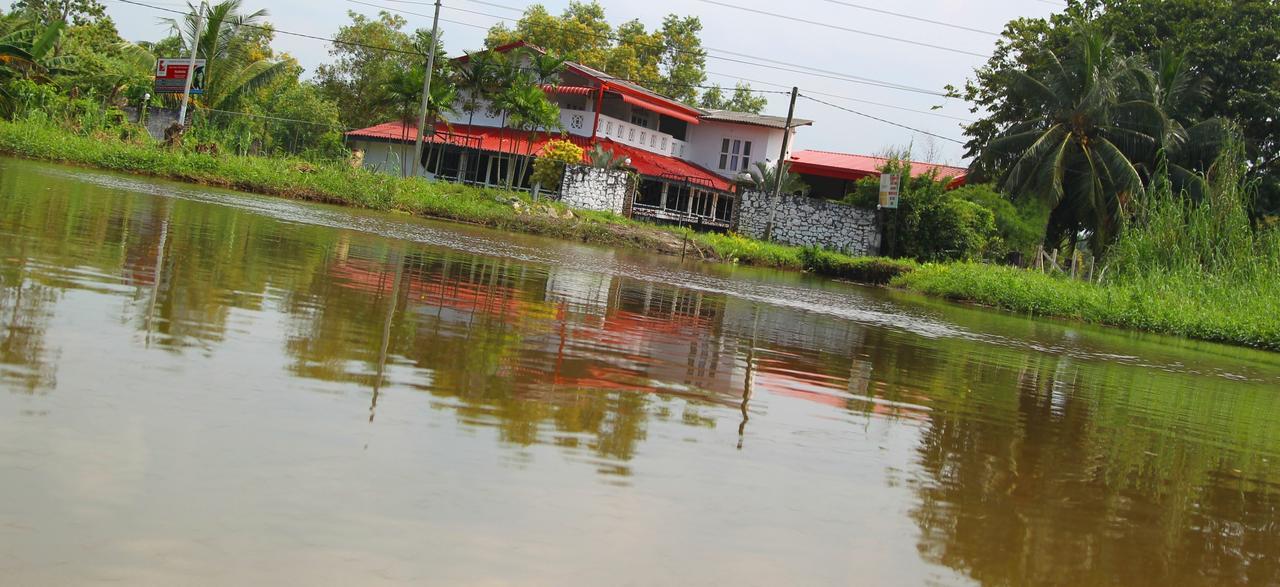 Riverside Hotel Katunayaka Екстериор снимка